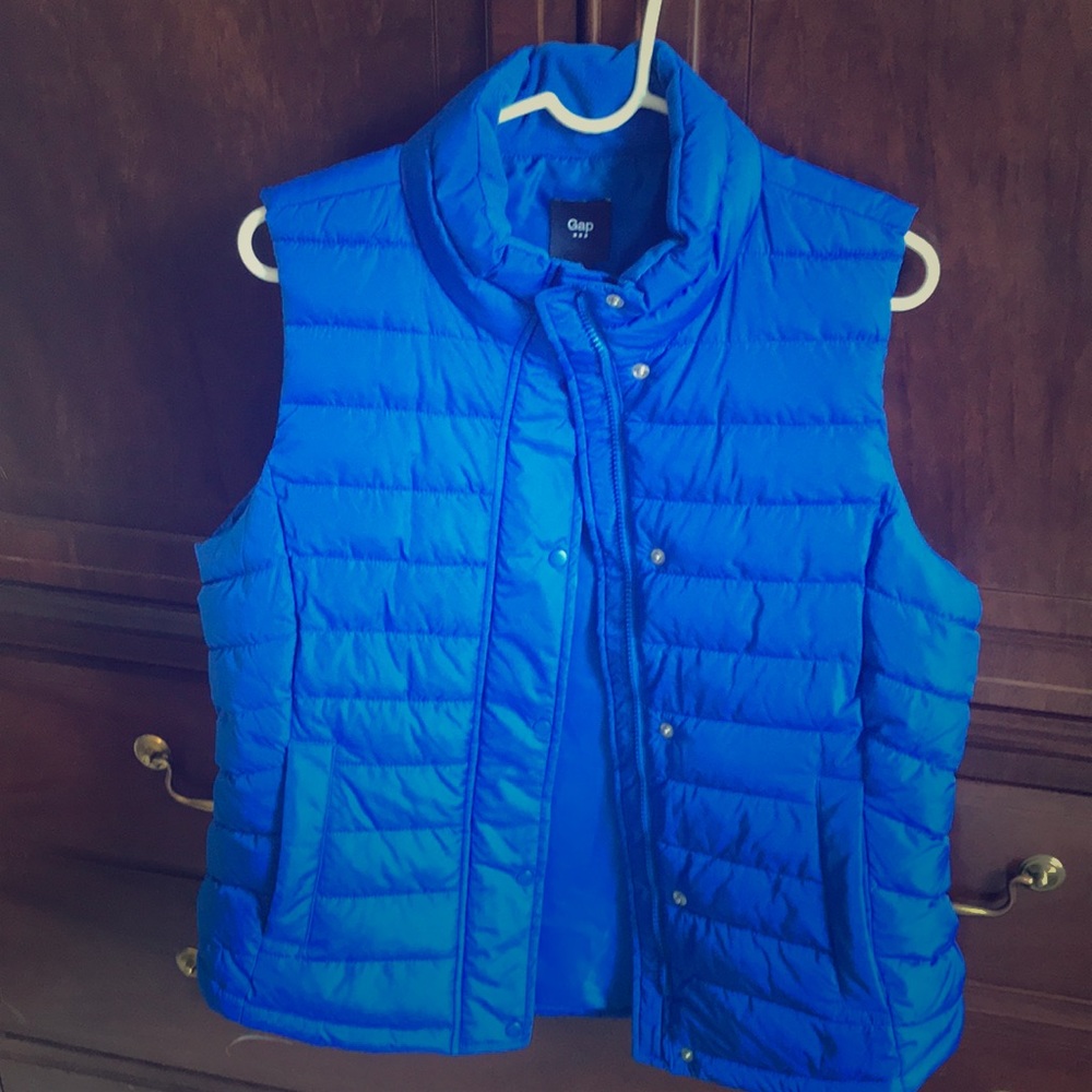 Gap vest